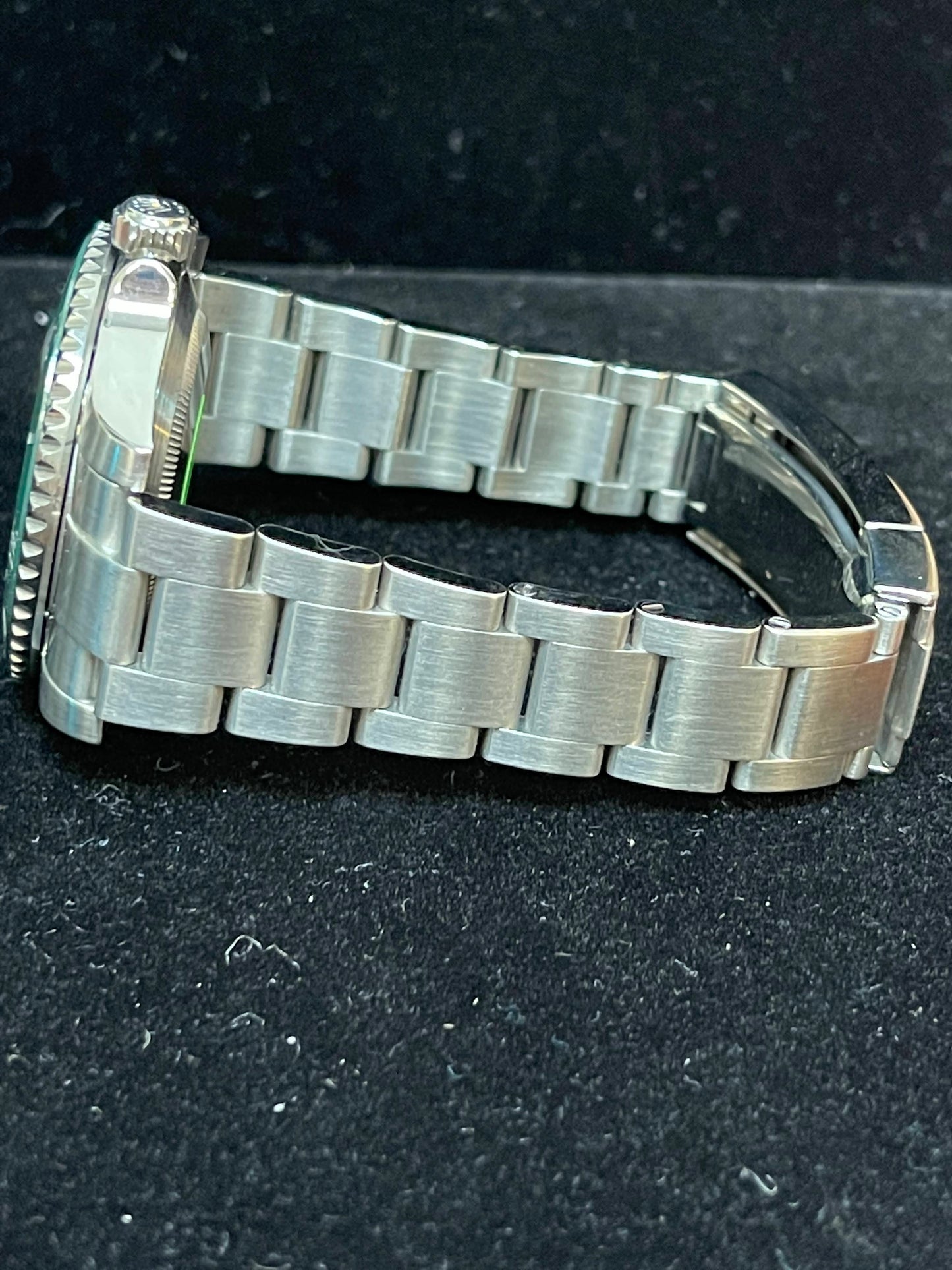 2016 Rolex Submariner 116610lv Hulk Green Dial Oyster Bracelet No Papers 40mm