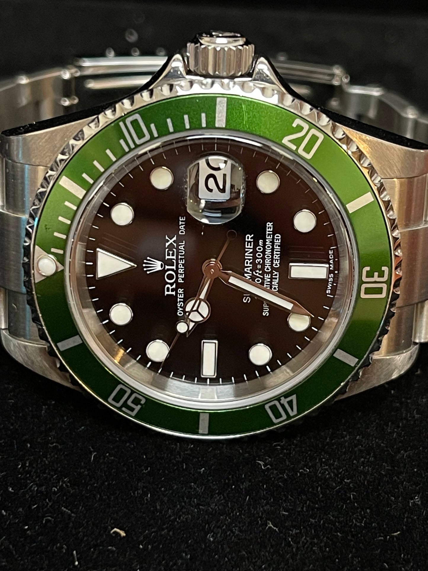 2006 Rolex Submariner Kermit Black Dial Green Bezel 16610LV With Papers 40mm