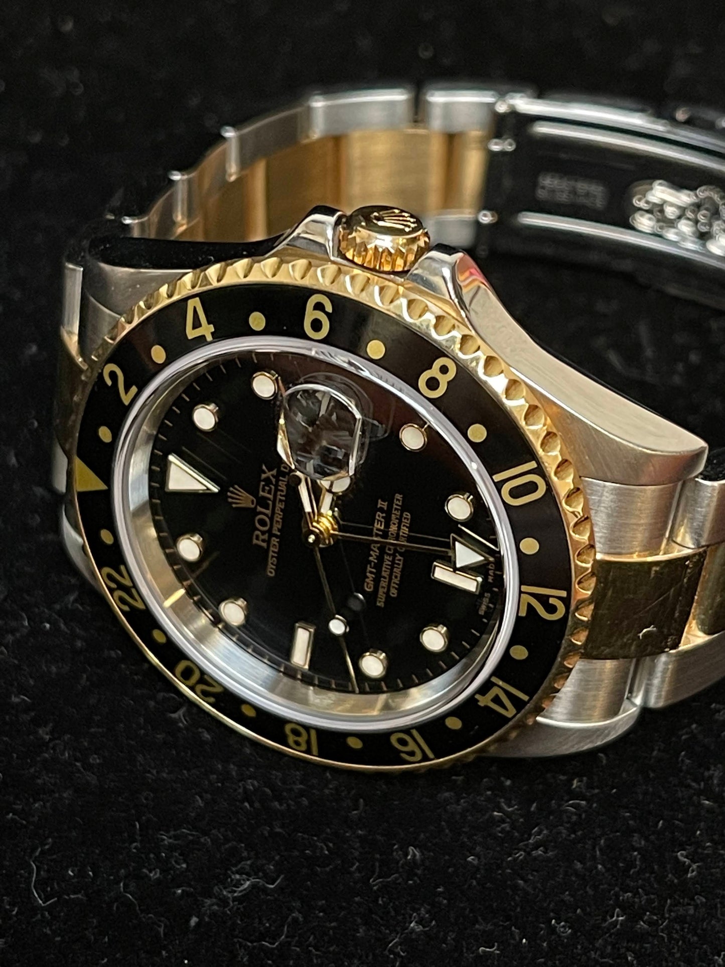 2005 Rolex Gmt-Master II 16713 Black Dial Two Tone Oyster W/B+P 40MM