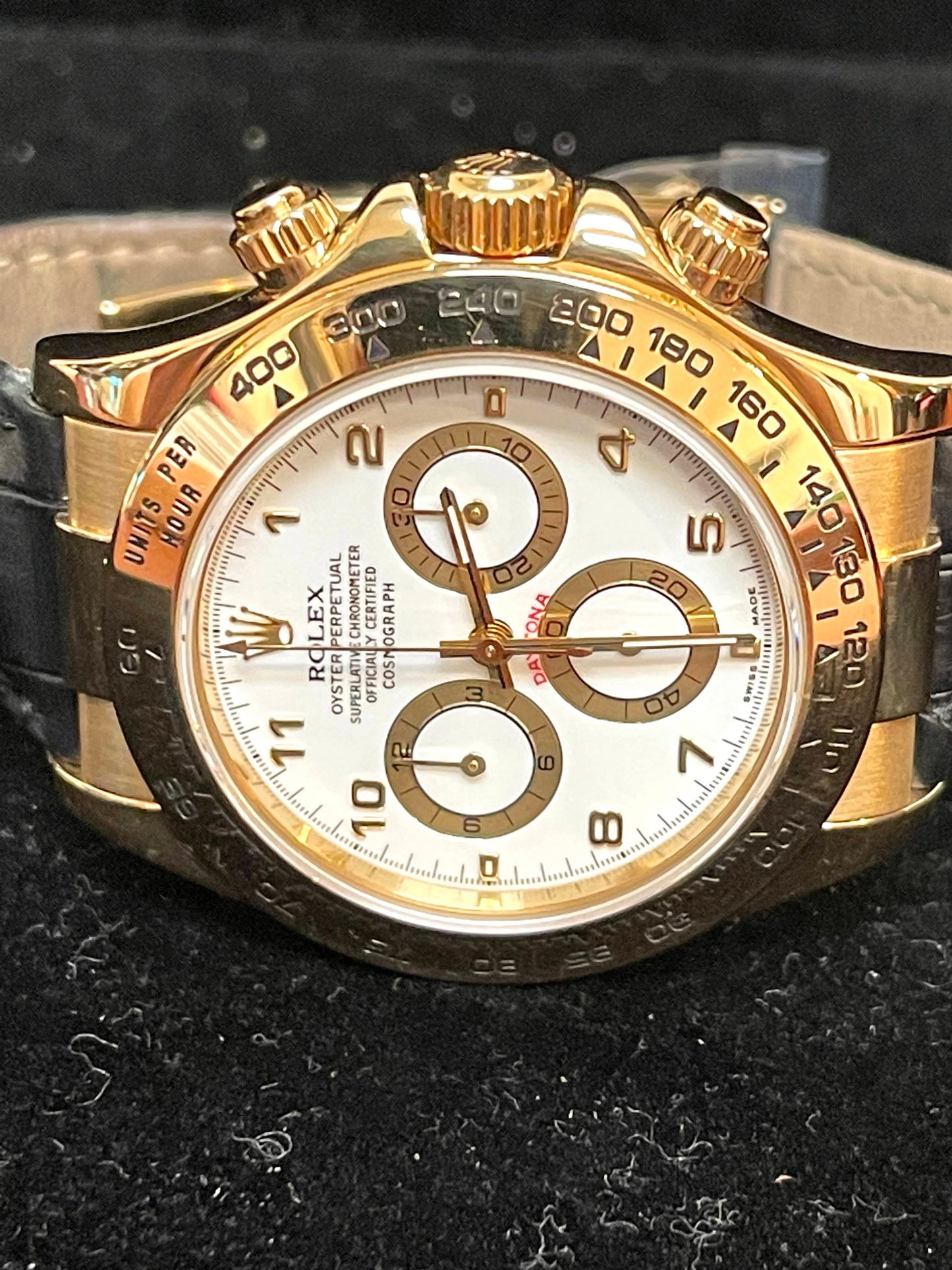 2002 Rolex Daytona 116518 White Dial 18kt Black Leather Strap No Papers 40mm